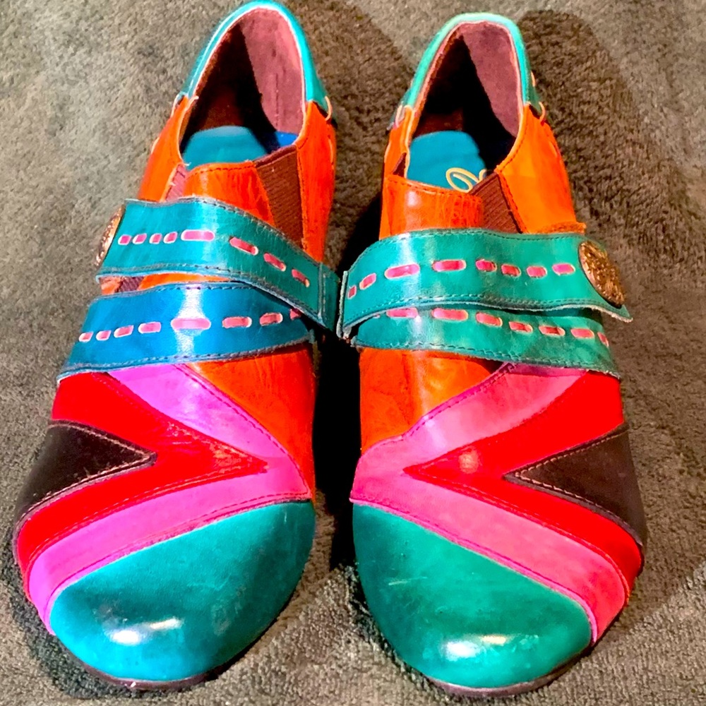 Elite by Corky Sz 10 NWOT multicolored leather 3 inch stacked wood heel